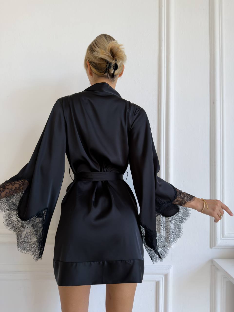 Blummer Robe