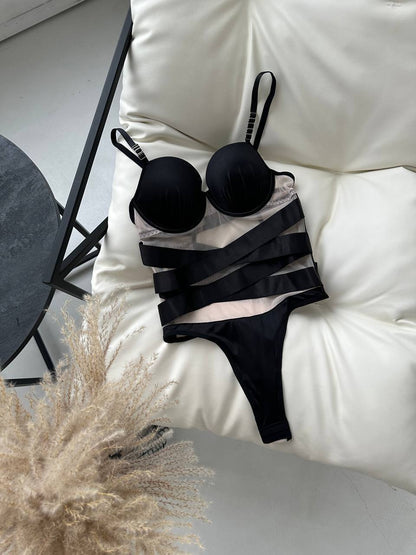 Noir Elegance Lingerie Set