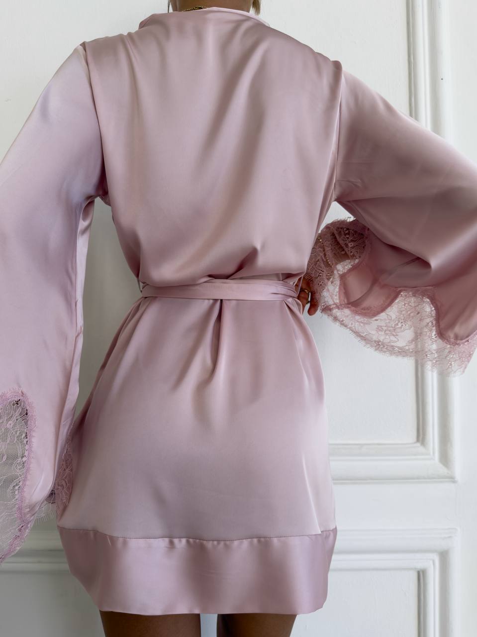 Blummer Robe