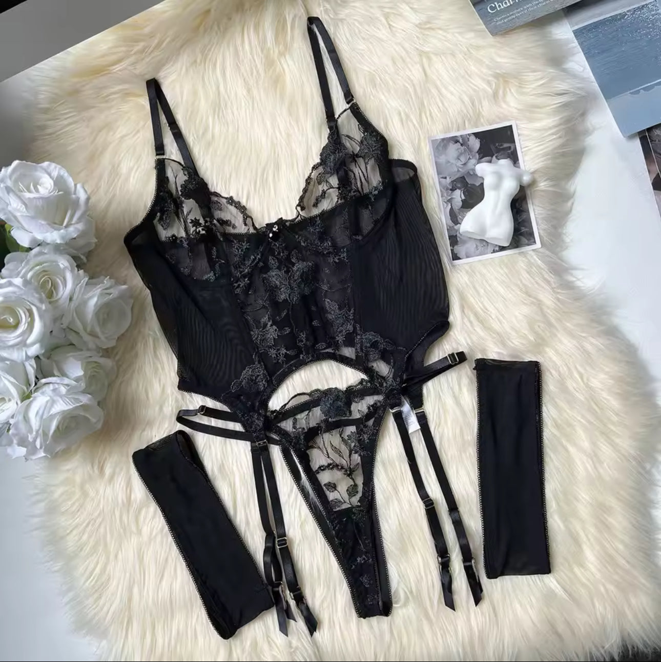 Naomi Lingerie Set