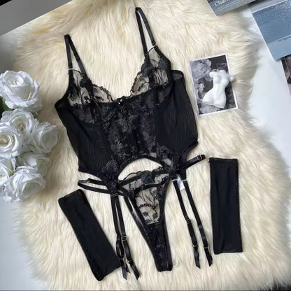 Naomi Lingerie Set